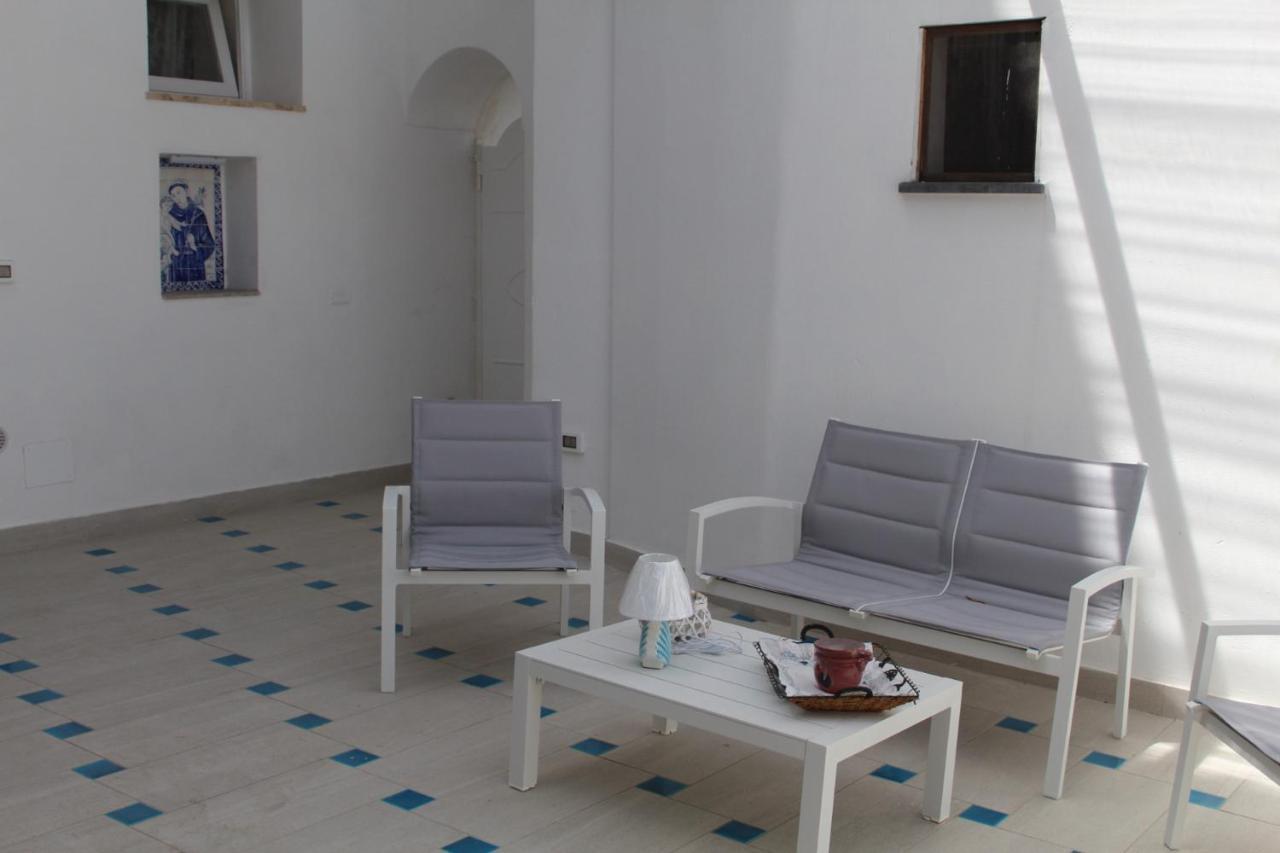 Postcard House Apartment Вико Екуензе Екстериор снимка