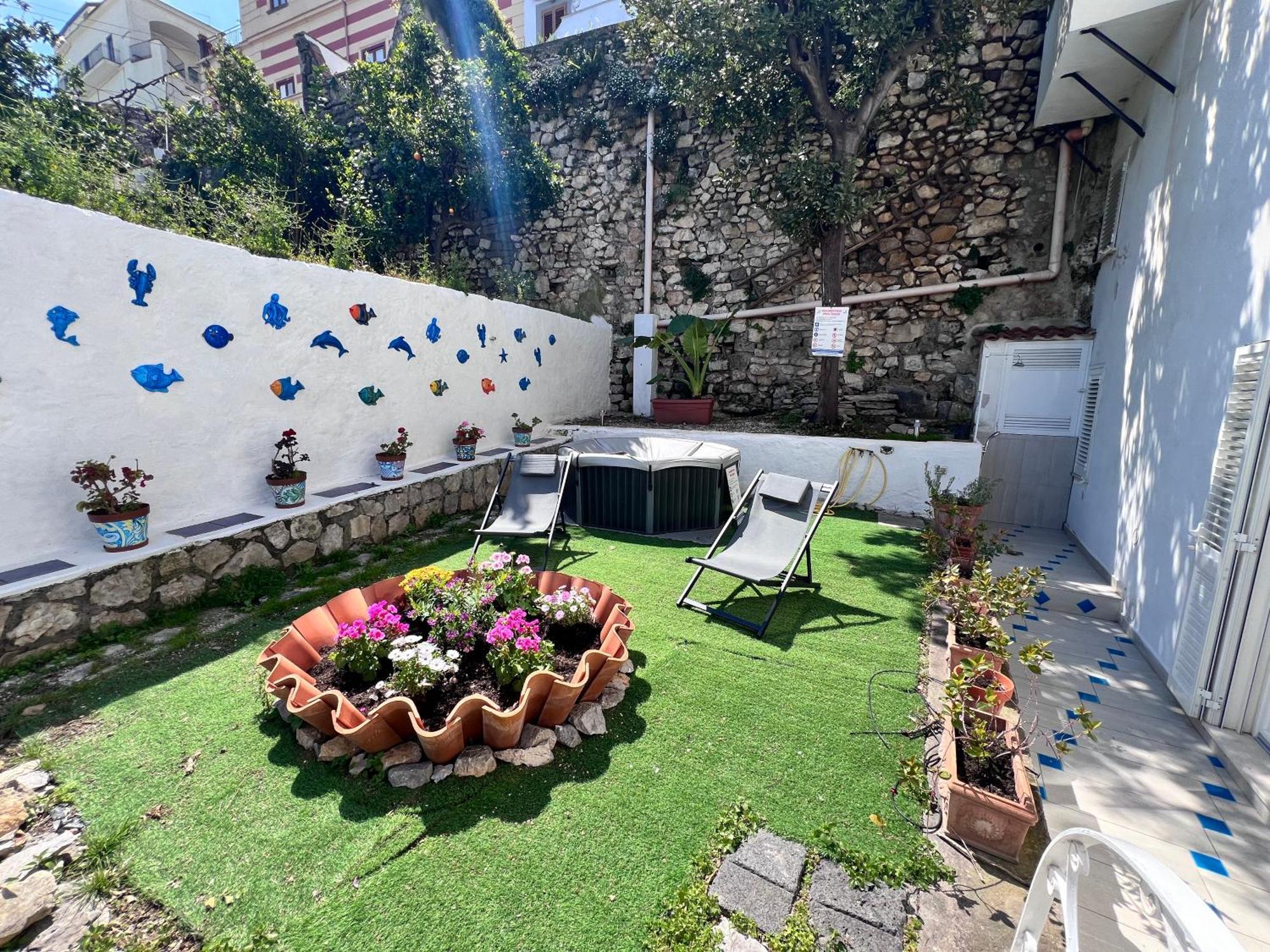 Postcard House Apartment Вико Екуензе Екстериор снимка